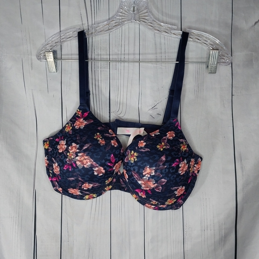 PINK Victoria's Secret Navy Floral Puh-Up Bra